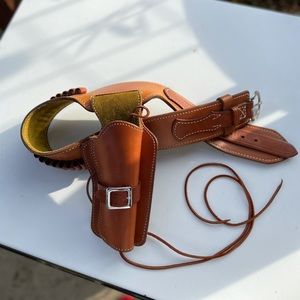 Western Gun-Belt Right Hand Draw set-up With Holster